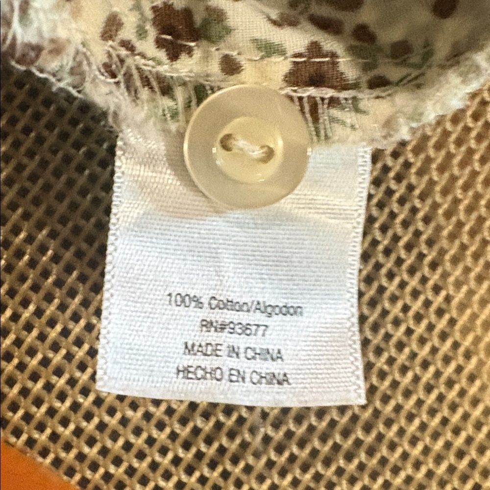 St. John's Bay Cream Sleeveless Button Down Shirt - Picture 5 of 5